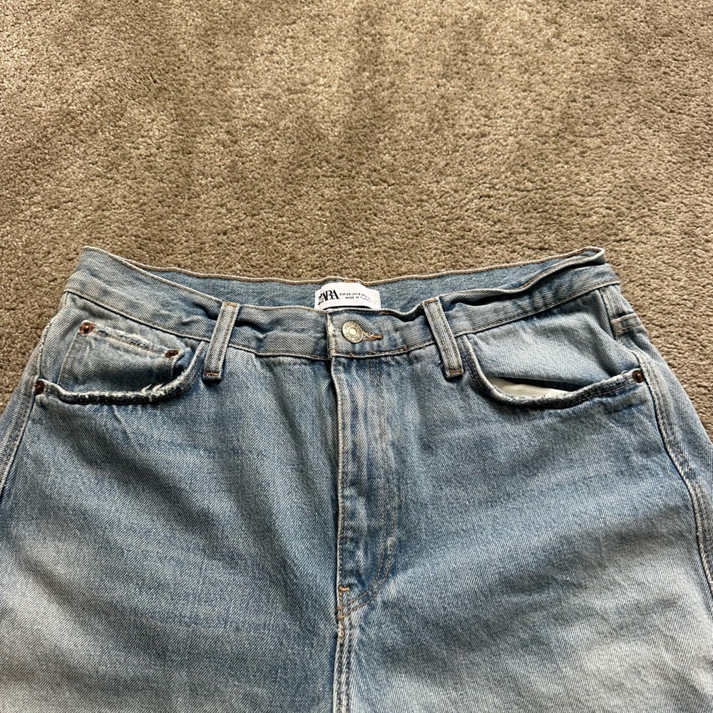 Zara Light Blue Women Mid-Rise Tapered Barrel Denim Jeans - Picture 4 of 6